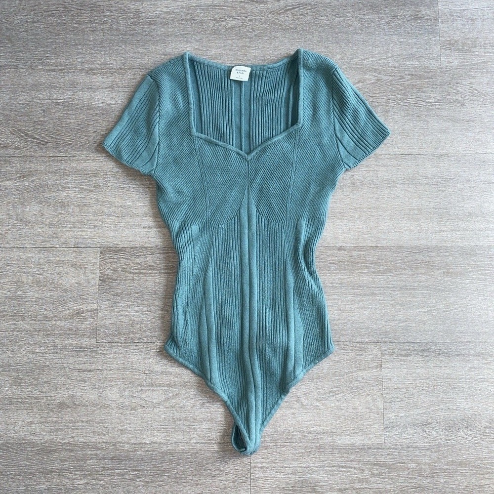 Abercrombie & Fitch Womens S Ribbed Knit Sweetheart Neckline Thong Bodysuit 1310
